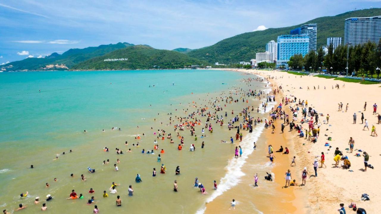 Khach San Ciao Quy Nhon Hotel Bagian luar foto