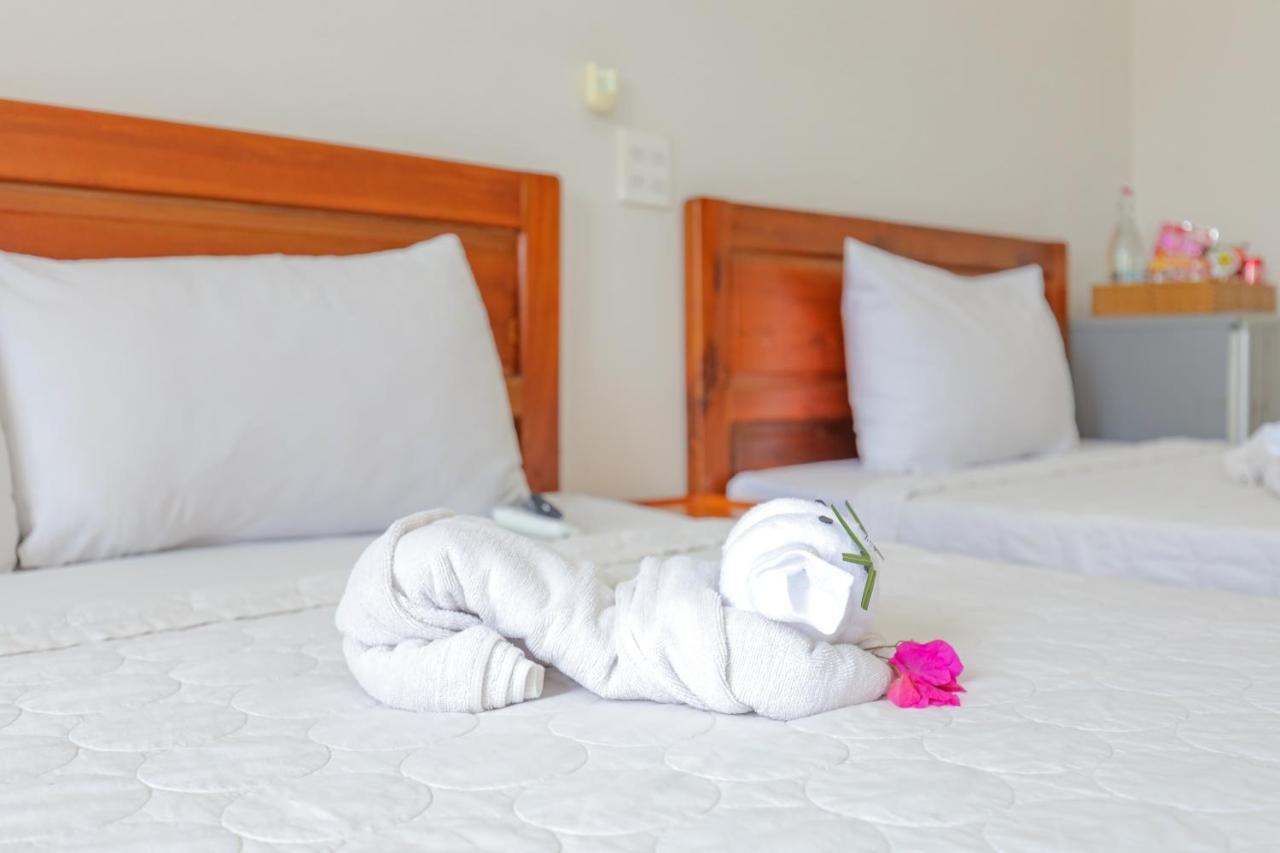 Khach San Ciao Quy Nhon Hotel Bagian luar foto